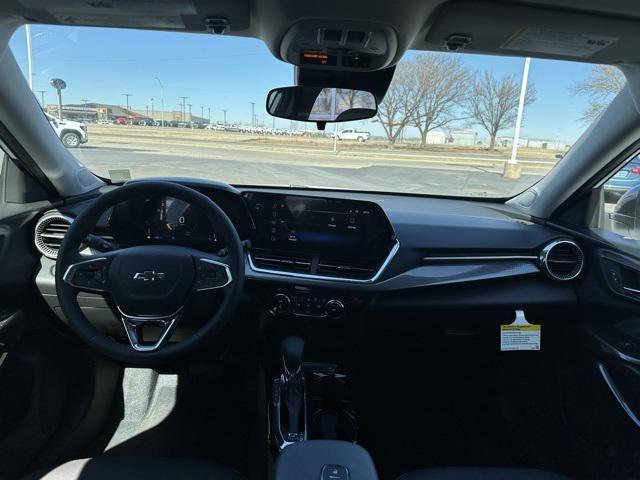 new 2025 Chevrolet Trax car, priced at $27,225
