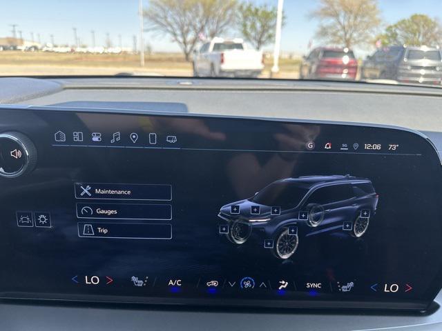 new 2025 Chevrolet Traverse car, priced at $46,705