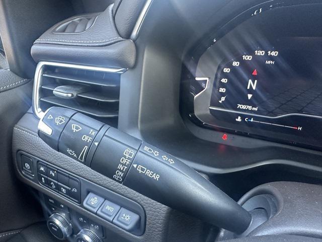 used 2022 GMC Yukon XL car, priced at $49,736