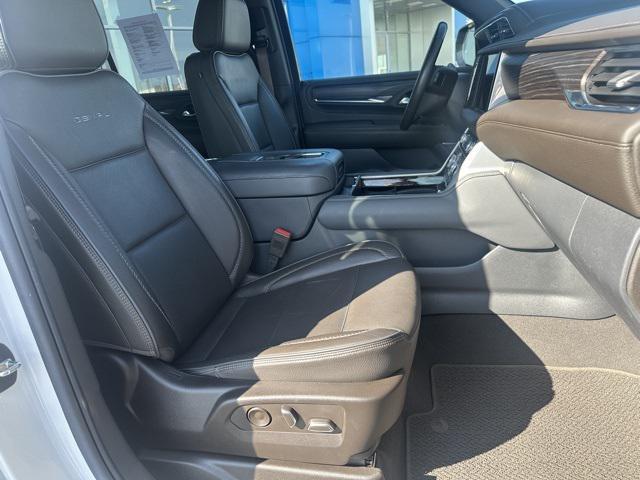 used 2022 GMC Yukon XL car, priced at $49,736