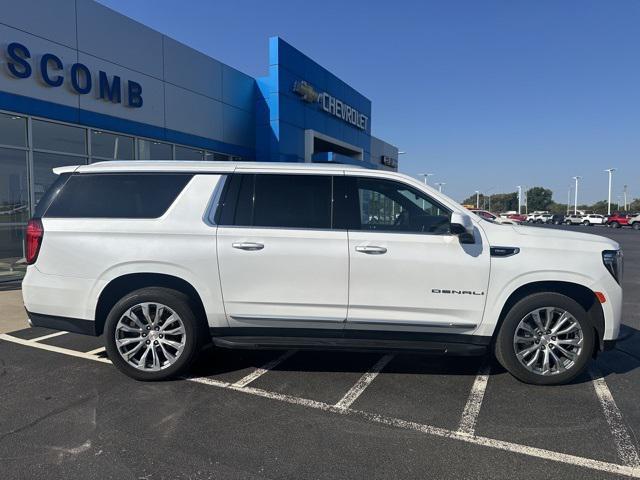 used 2022 GMC Yukon XL car, priced at $49,736