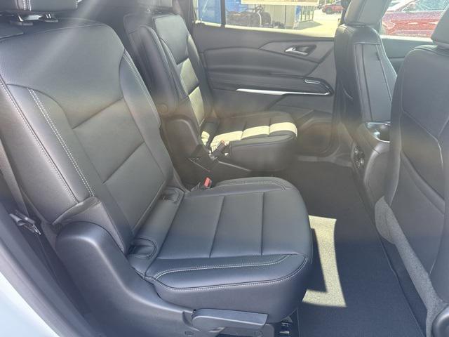 new 2026 Chevrolet Traverse car, priced at $43,525
