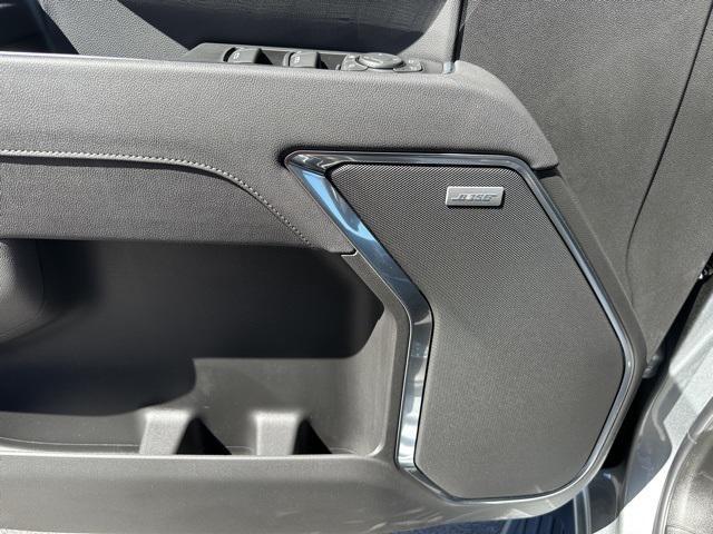 new 2025 GMC Sierra 1500 car, priced at $62,825
