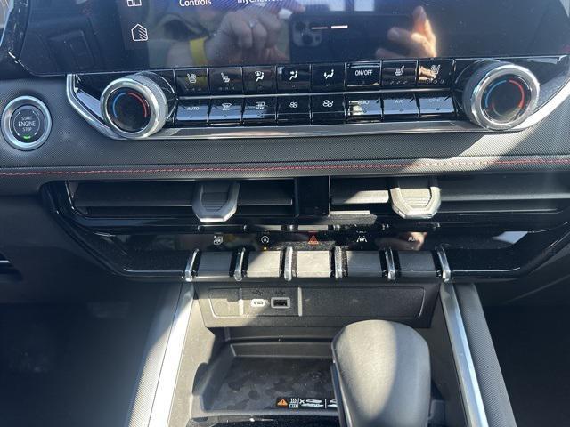 new 2025 Chevrolet Colorado car, priced at $46,800