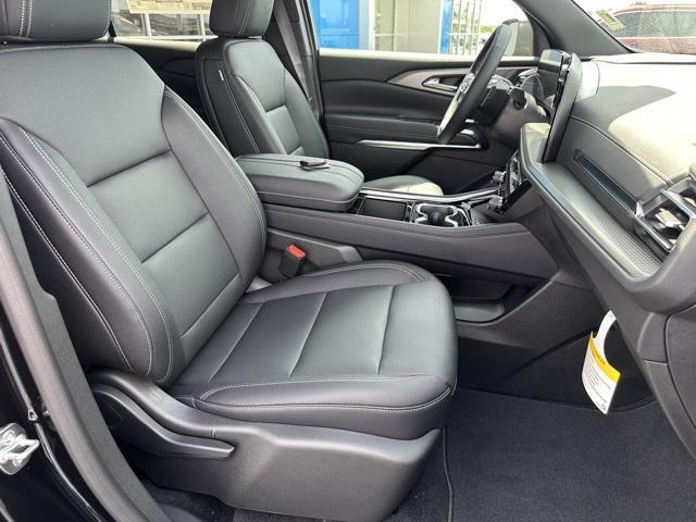 new 2026 Chevrolet Traverse car, priced at $47,245