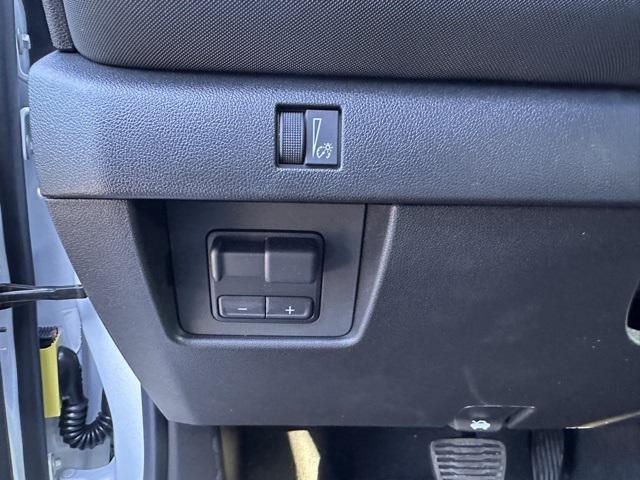 new 2025 Chevrolet Colorado car
