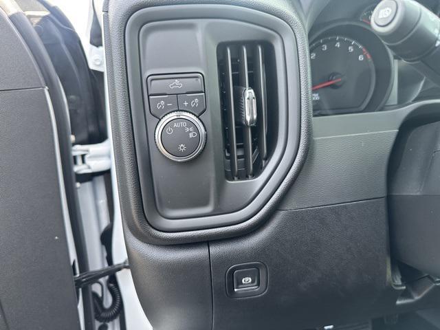new 2025 GMC Sierra 1500 car, priced at $44,145