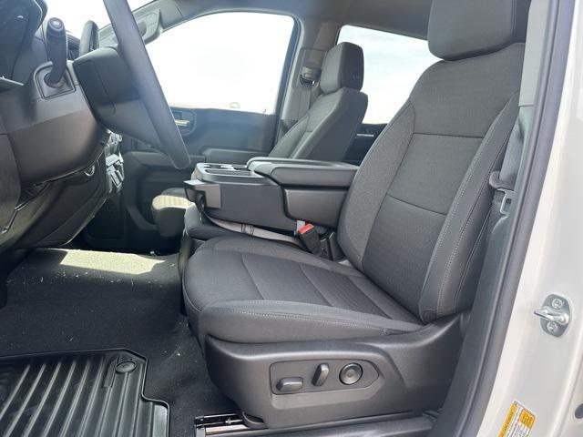 new 2025 GMC Sierra 1500 car, priced at $44,145