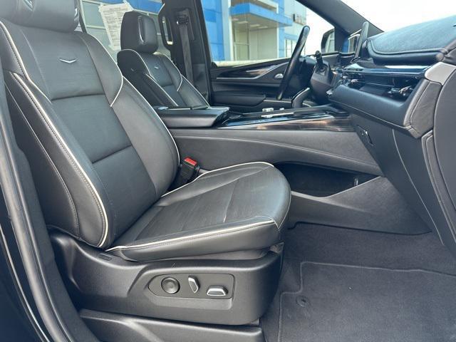 used 2023 Cadillac Escalade car, priced at $71,109