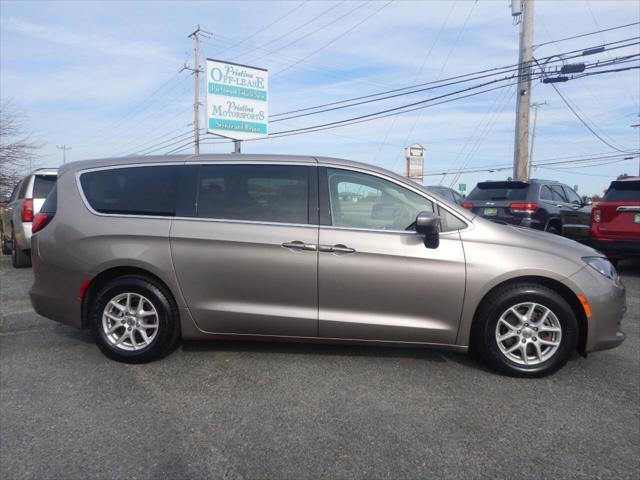 used 2017 Chrysler Pacifica car, priced at $16,499