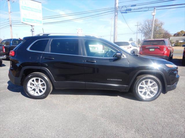 used 2016 Jeep Cherokee car, priced at $13,499