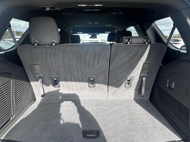 used 2023 GMC Yukon car, priced at $45,989