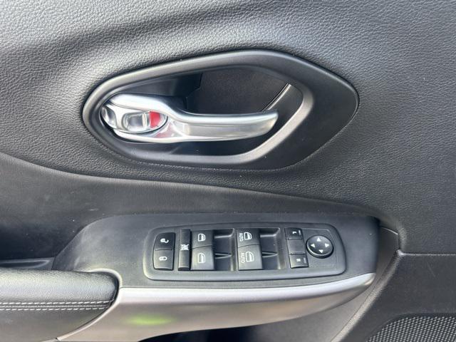 used 2021 Jeep Cherokee car, priced at $21,748