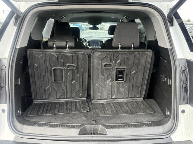 used 2023 GMC Acadia car, priced at $29,989