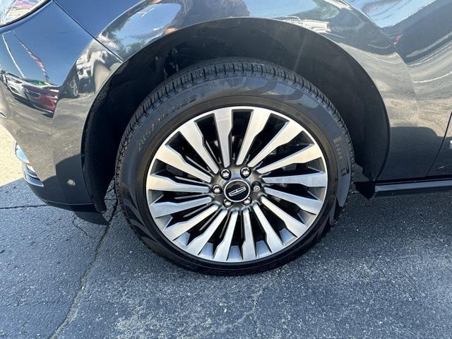 used 2021 Lincoln Navigator car, priced at $47,980
