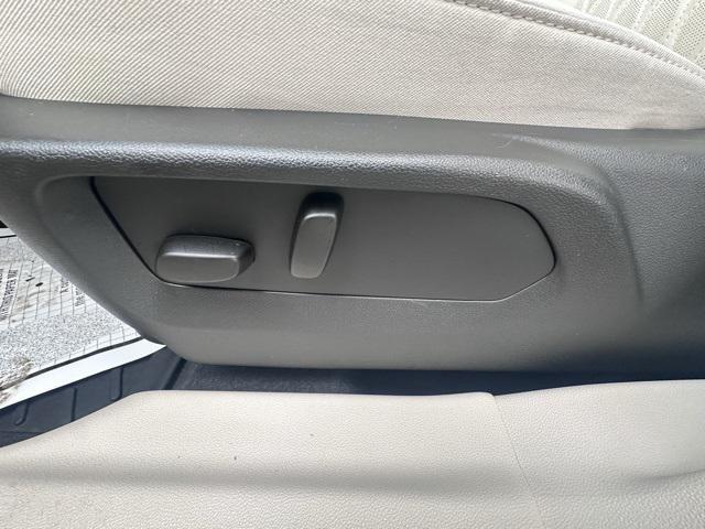 used 2023 Buick Envision car, priced at $31,498