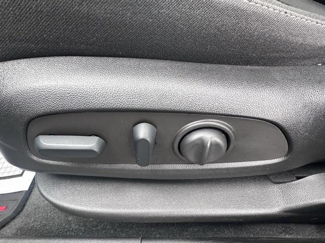 used 2022 GMC Acadia car, priced at $23,498