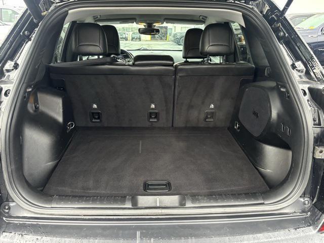 used 2019 Jeep Cherokee car, priced at $13,498
