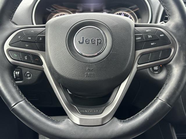 used 2019 Jeep Cherokee car, priced at $13,498