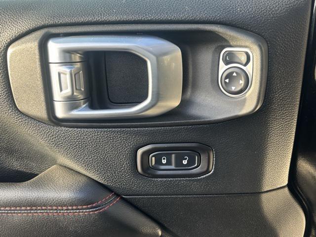 used 2018 Jeep Wrangler Unlimited car, priced at $27,409