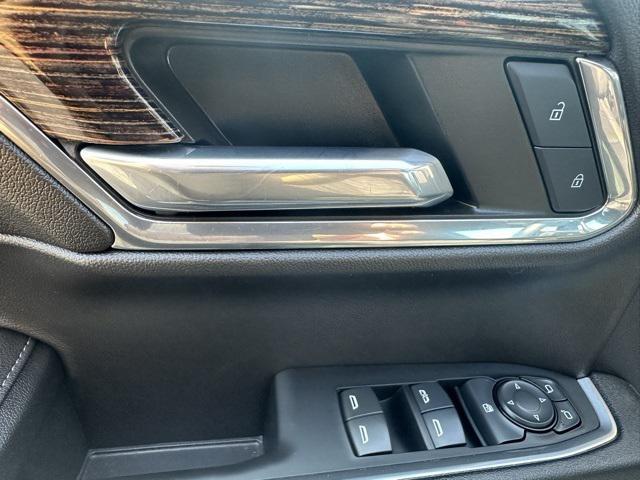 used 2024 GMC Sierra 1500 car, priced at $40,498