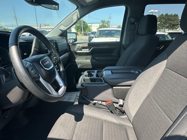 used 2024 GMC Sierra 1500 car, priced at $40,498