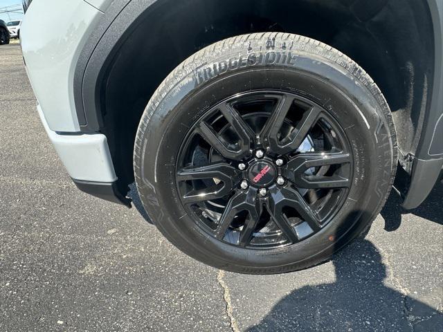 used 2024 GMC Sierra 1500 car, priced at $40,498
