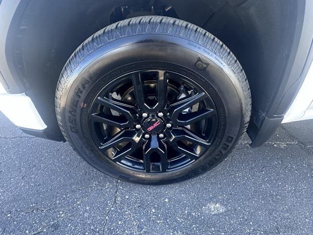 used 2023 GMC Sierra 1500 car, priced at $35,989