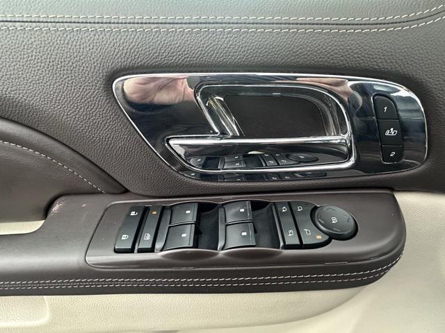 used 2014 Cadillac Escalade car, priced at $7,983