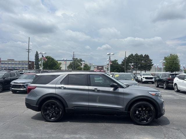 used 2023 Ford Explorer car, priced at $36,989