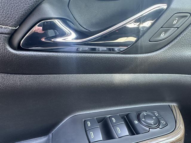 used 2023 GMC Acadia car, priced at $28,989