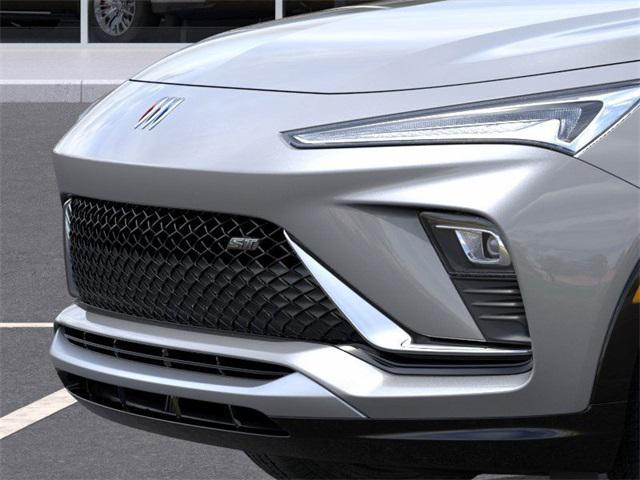 new 2025 Buick Envista car, priced at $25,465
