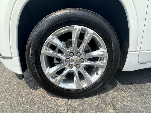 used 2019 Chevrolet Traverse car, priced at $24,498