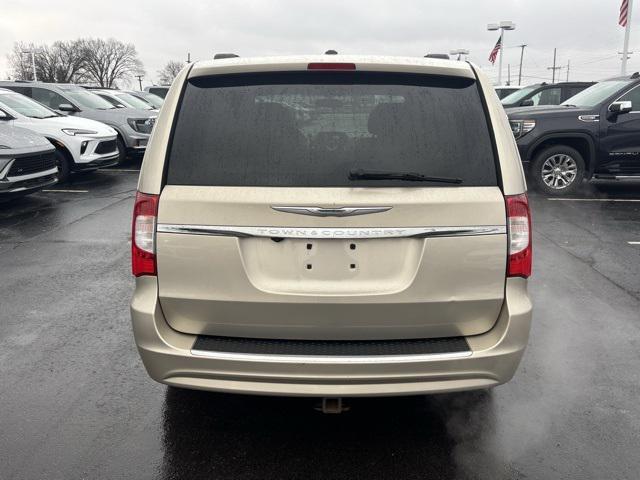 used 2013 Chrysler Town & Country car, priced at $8,282