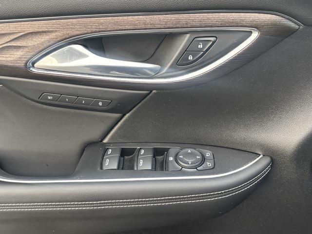 used 2023 Buick Envision car, priced at $31,598