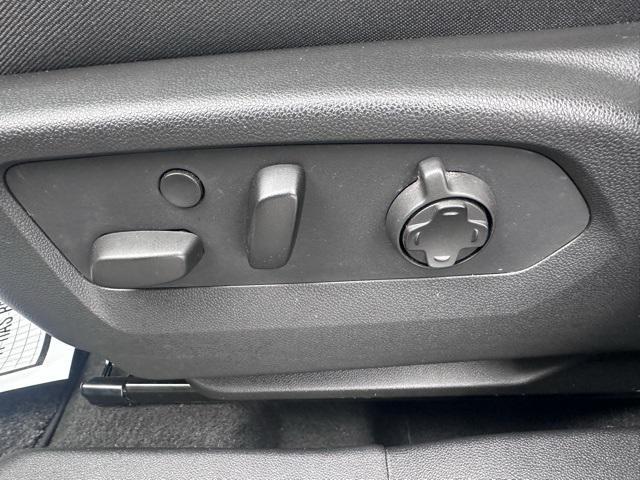 used 2021 Buick Envision car, priced at $26,989