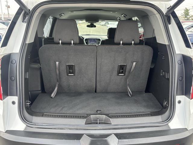 used 2023 GMC Acadia car, priced at $30,307