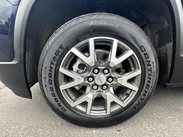 used 2022 GMC Acadia car, priced at $25,428