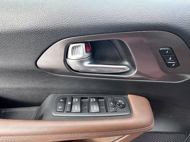 used 2018 Chrysler Pacifica car, priced at $14,498