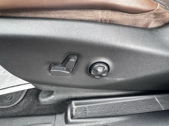 used 2018 Chrysler Pacifica car, priced at $14,498