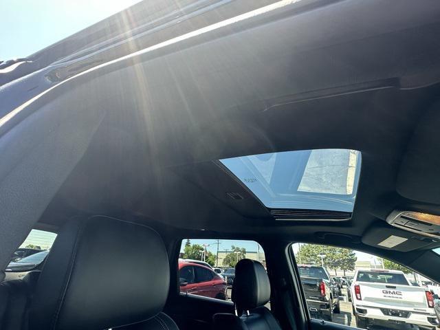 used 2014 Jeep Grand Cherokee car, priced at $11,317