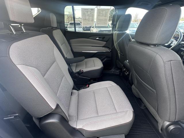used 2024 Chevrolet Traverse car, priced at $35,989