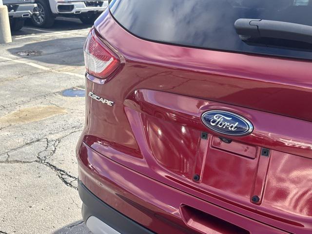 used 2015 Ford Escape car, priced at $11,924