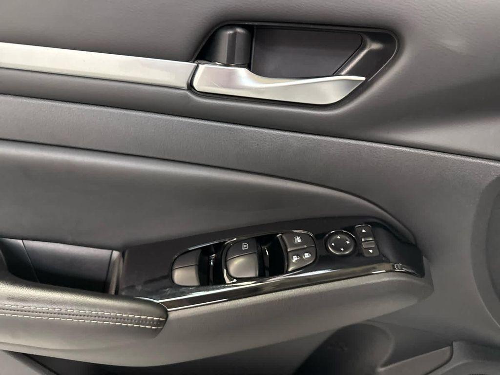 used 2023 Nissan Altima car, priced at $25,999