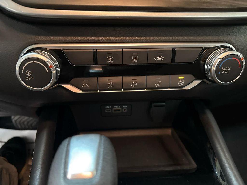 used 2023 Nissan Altima car, priced at $25,999