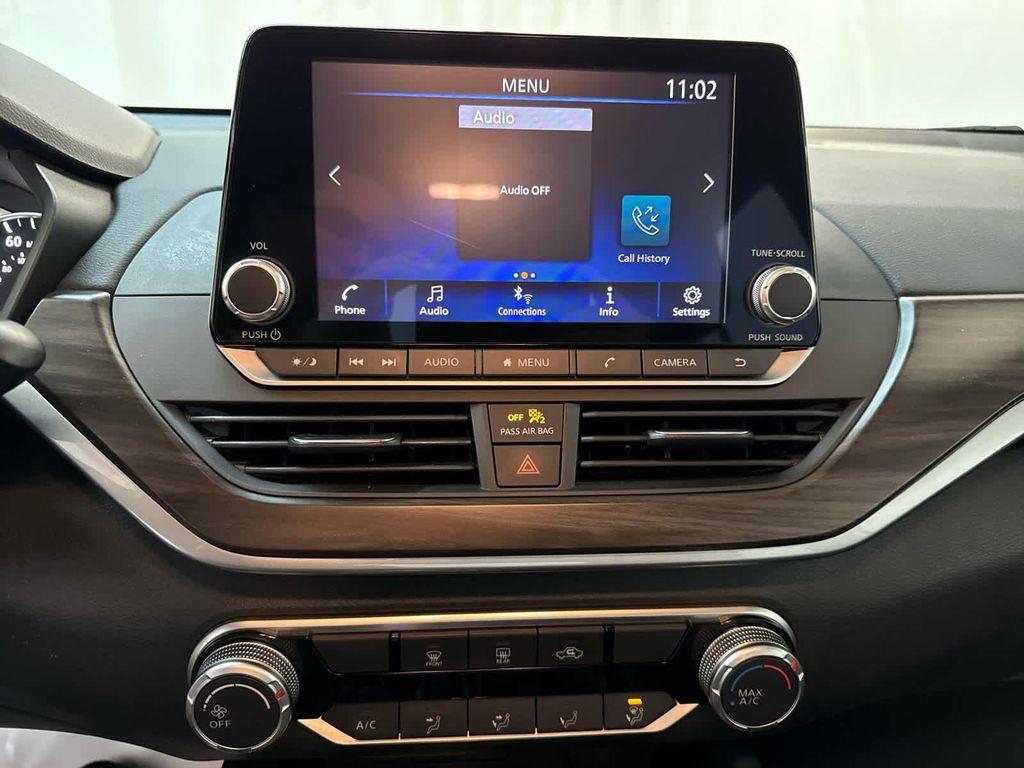 used 2023 Nissan Altima car, priced at $25,999