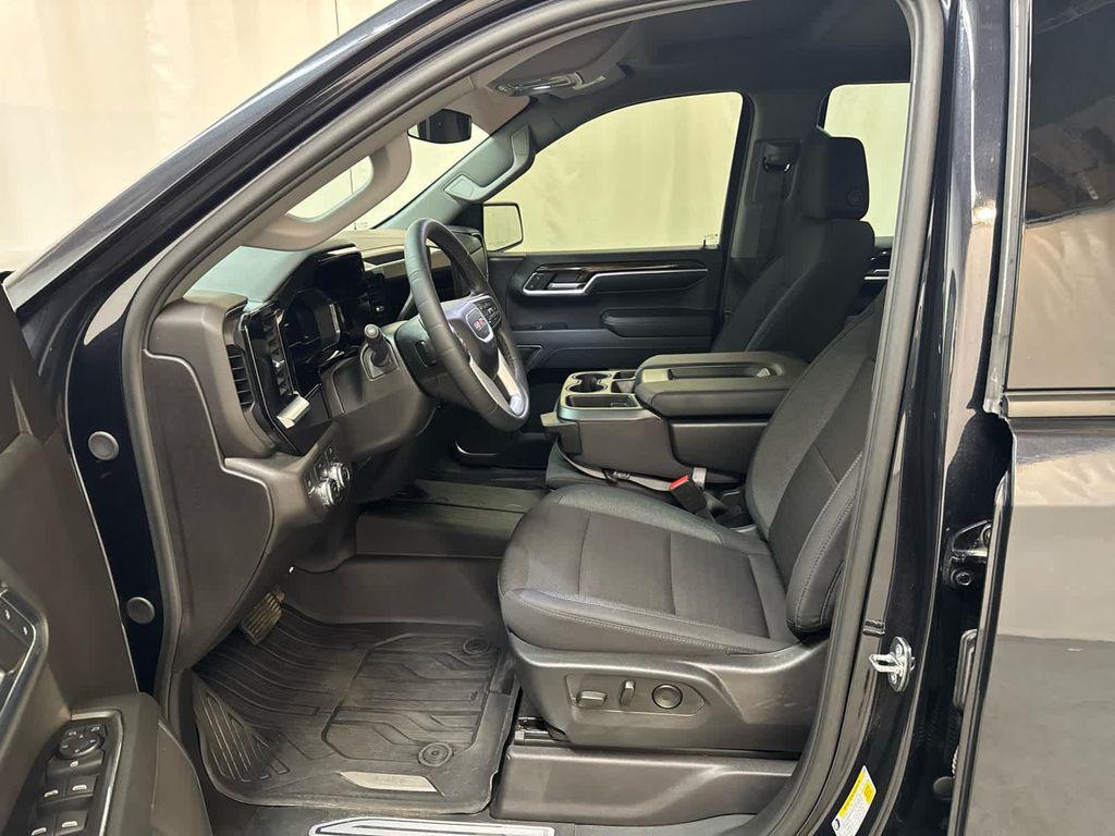 used 2024 GMC Sierra 1500 car, priced at $51,999