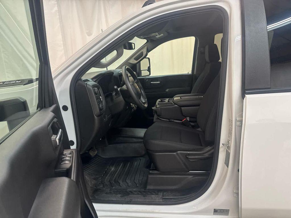 used 2025 Chevrolet Silverado 3500 car, priced at $61,999