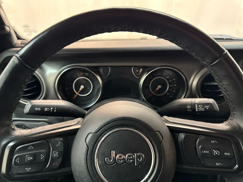 used 2022 Jeep Gladiator car, priced at $32,999