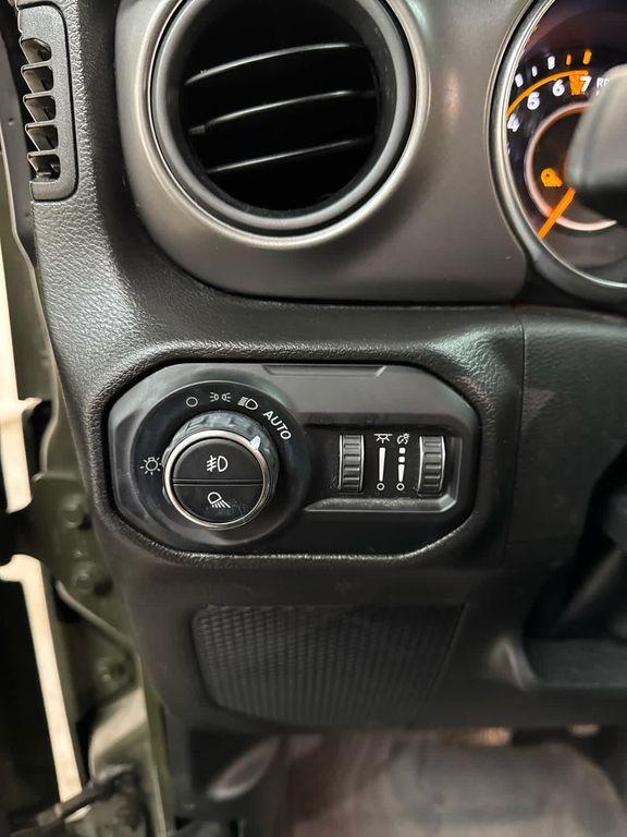 used 2022 Jeep Gladiator car, priced at $32,999